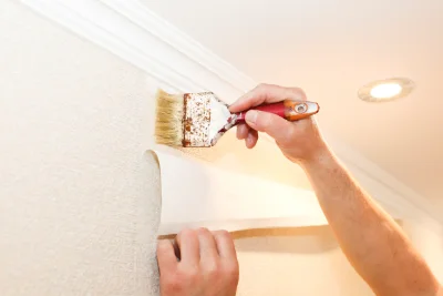 Pose de papier peint à Bourret — revêtements muraux et toiles de verre